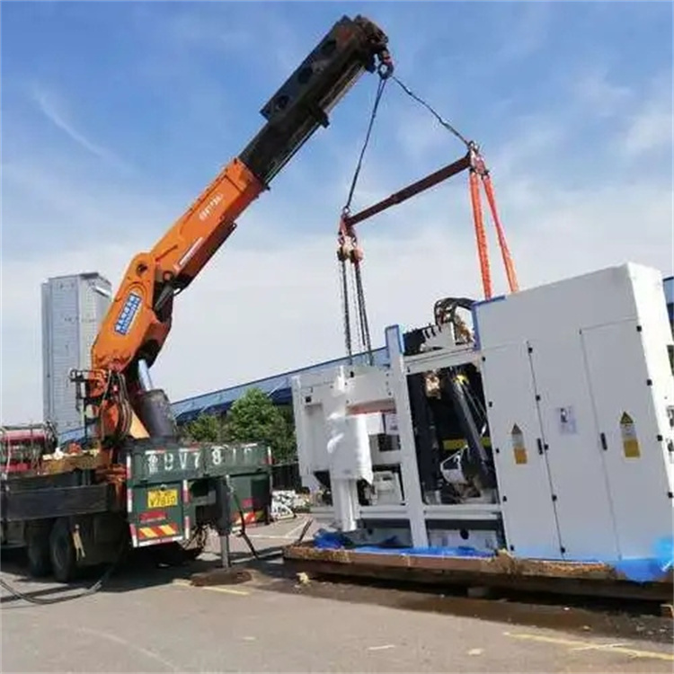 新兴附近小吊车联系方式|8-16吨|本地及时服务