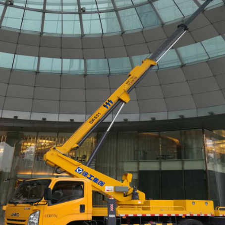 新兴附近高空作业车租赁｜安全设备租赁｜高空安装|工程定制化方案｜亿立达设备租赁